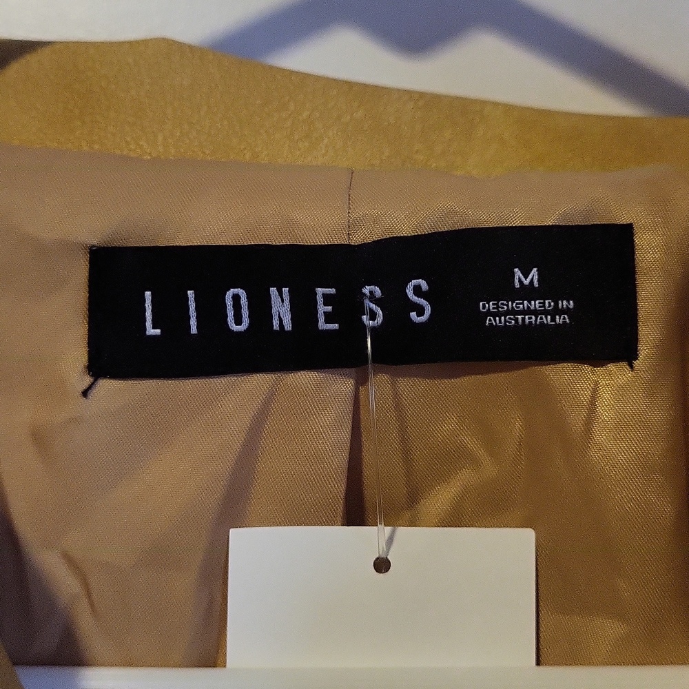 Lioness Vista Jacket In Mustard M NWT - Picture 11 of 11